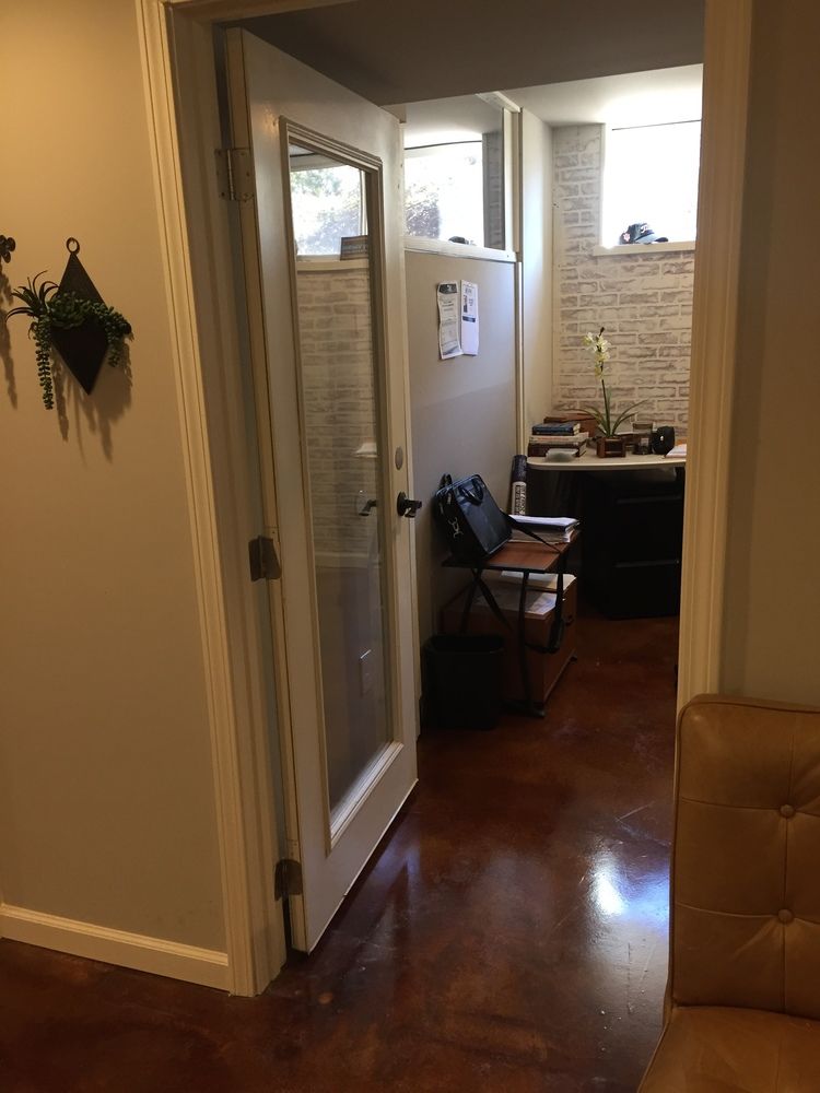Retail Office - 4,250 SQ.FT Roswell GA: 10901 Crabapple Rd, Roswell, GA 30075